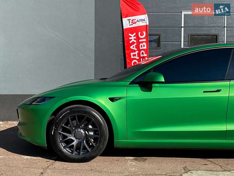 Седан Tesla Model 3 2025 в Киеве фото 6 Седан Tesla Model 3 2025 в Киеве