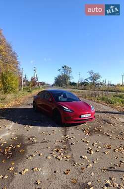 Седан Tesla Model 3 2022 в Стрые