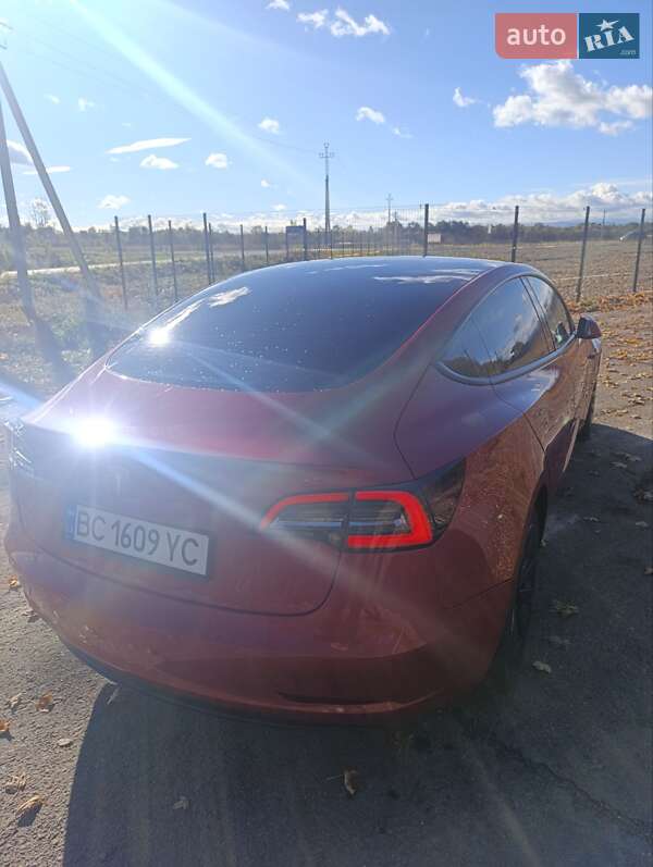 Седан Tesla Model 3 2022 в Стрые фото 13 Седан Tesla Model 3 2022 в Стрые