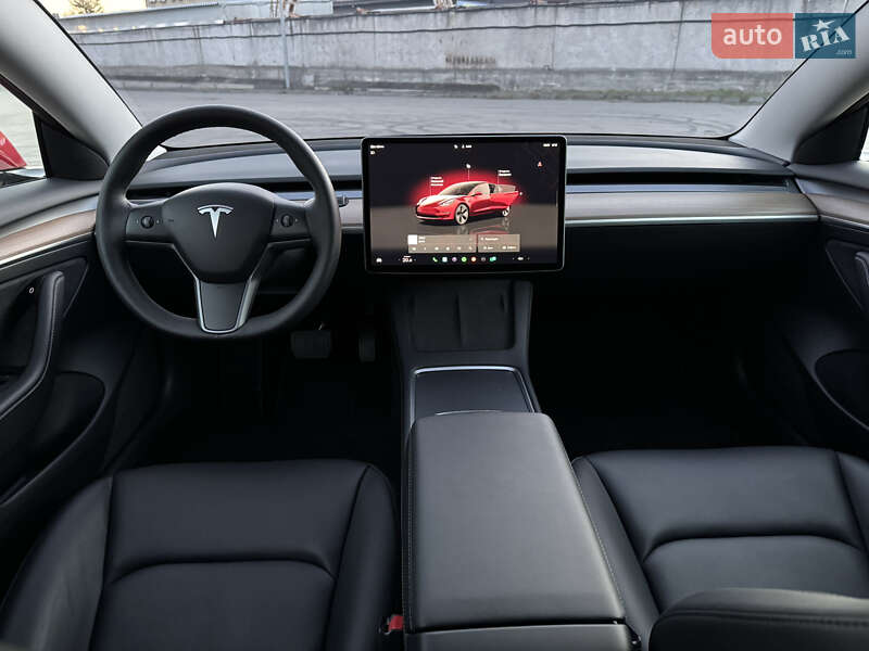 Седан Tesla Model 3 2023 в Киеве фото 29 Седан Tesla Model 3 2023 в Киеве