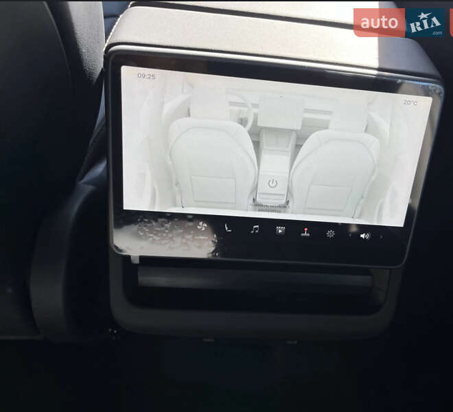 Седан Tesla Model 3 2024 в Дніпрі