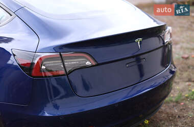 Седан Tesla Model 3 2020 в Полтаве