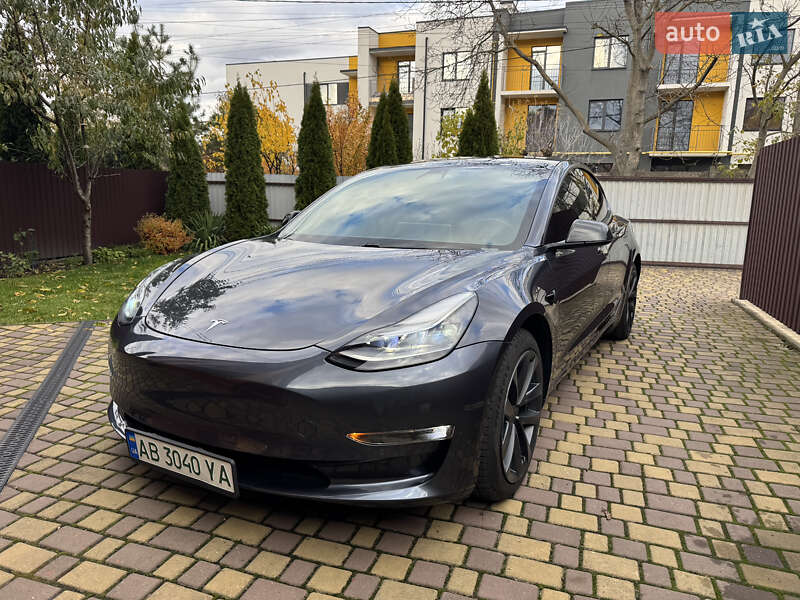 Tesla Model 3 2021