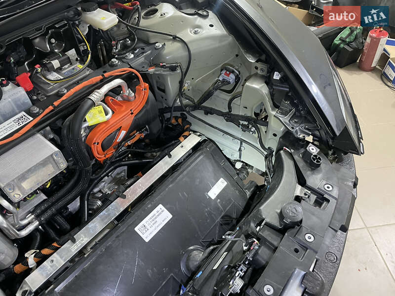 Седан Tesla Model 3 2025 в Бродах фото 18 Седан Tesla Model 3 2025 в Бродах