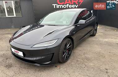 Седан Tesla Model 3 2024 в Києві