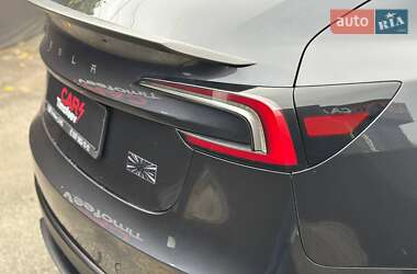 Седан Tesla Model 3 2024 в Києві