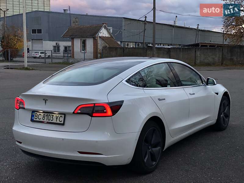 Седан Tesla Model 3 2020 в Стрые фото 6 Седан Tesla Model 3 2020 в Стрые