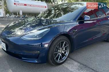 Седан Tesla Model 3 2022 в Днепре