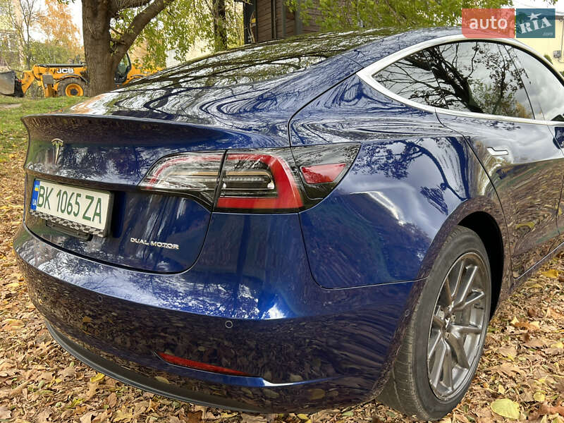 Седан Tesla Model 3 2020 в Дубно фото 10 Седан Tesla Model 3 2020 в Дубно