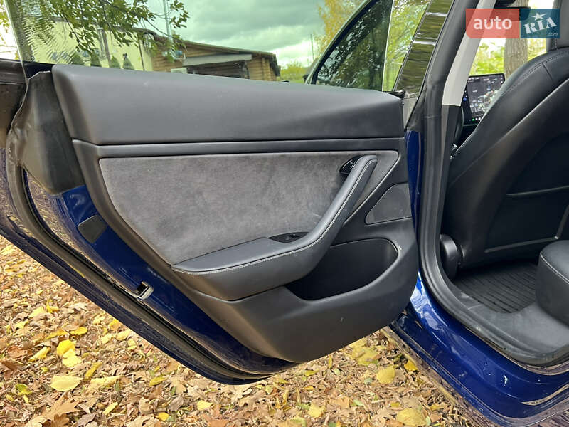 Седан Tesla Model 3 2020 в Дубно фото 15 Седан Tesla Model 3 2020 в Дубно
