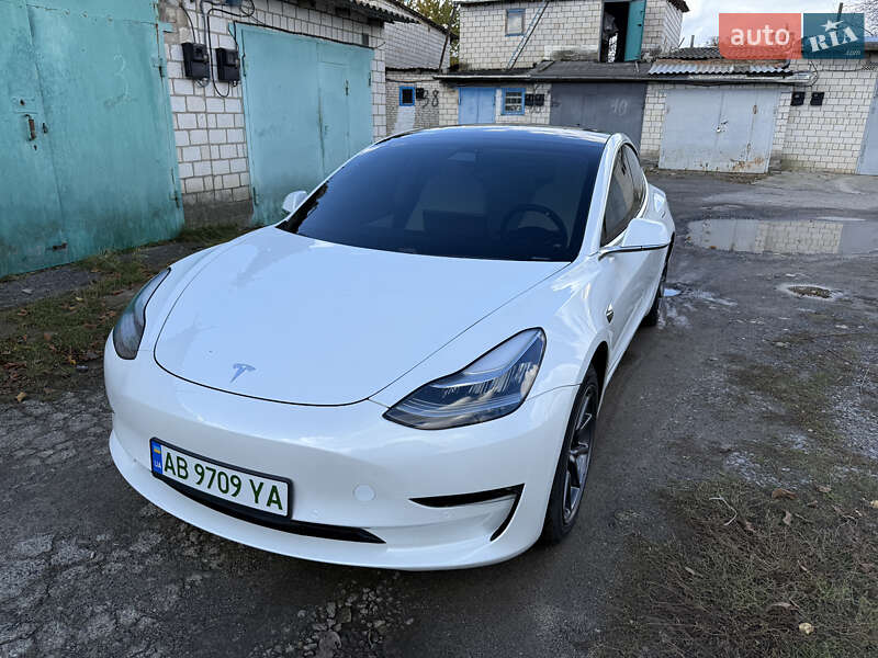 Tesla Model 3 2019 Tesla Model 3 2019