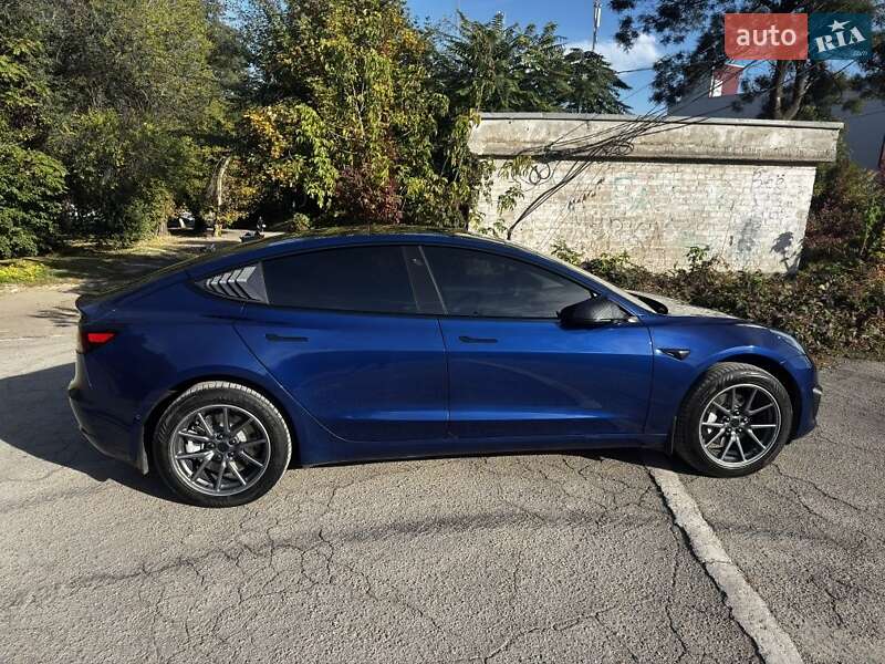 Седан Tesla Model 3 2020 в Каменском