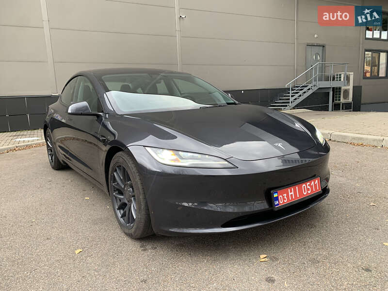 Седан Tesla Model 3 2024 в Киеве