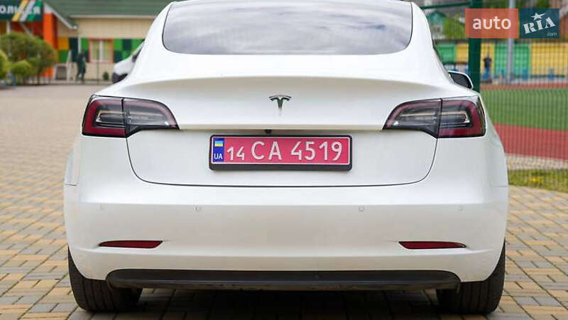 Седан Tesla Model 3 2020 в Киеве фото 5 Седан Tesla Model 3 2020 в Киеве