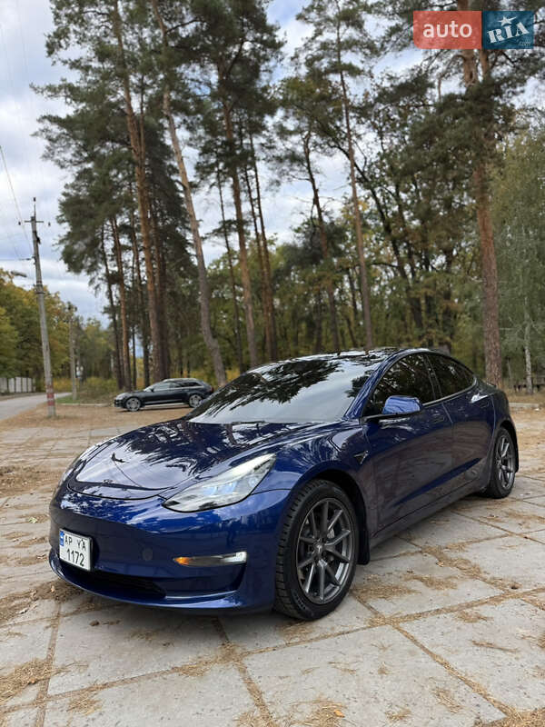 Седан Tesla Model 3 2021 в Полтаве