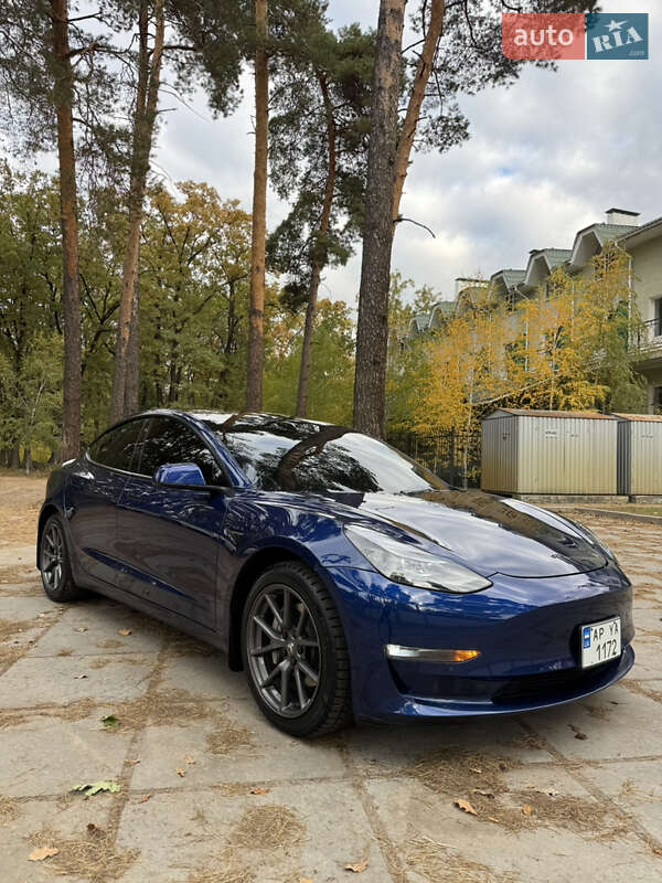 Седан Tesla Model 3 2021 в Полтаве