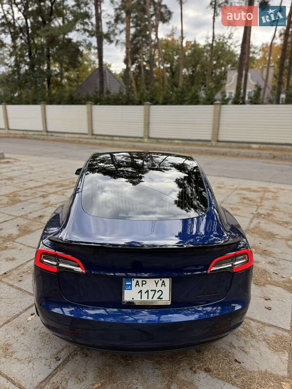 Седан Tesla Model 3 2021 в Полтаве