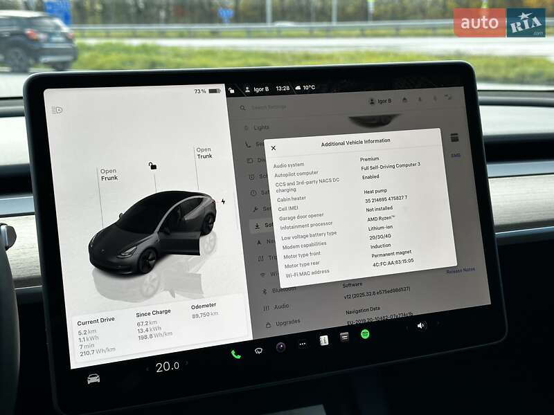 Седан Tesla Model 3 2022 в Львові