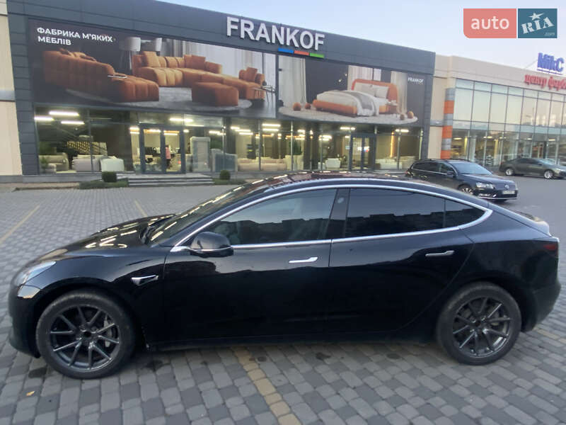 Седан Tesla Model 3 2018 в Хмельницькому фото 30 Седан Tesla Model 3 2018 в Хмельницькому