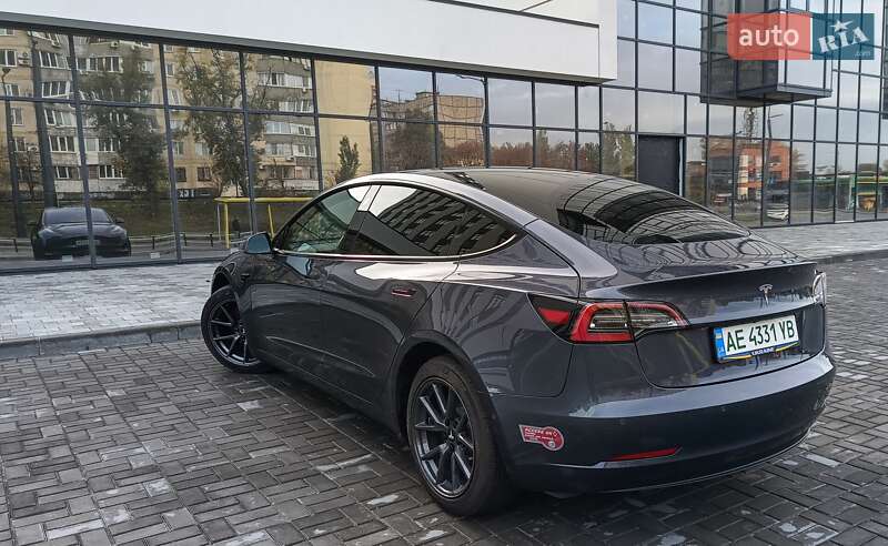 Седан Tesla Model 3 2022 в Днепре фото 5 Седан Tesla Model 3 2022 в Днепре
