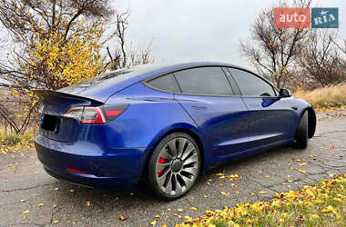Седан Tesla Model 3 2021 в Корсуне-Шевченковском