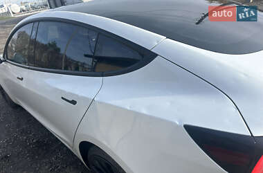 Седан Tesla Model 3 2021 в Луцьку