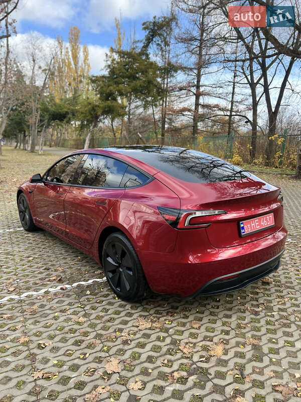 Седан Tesla Model 3 2024 в Харькове