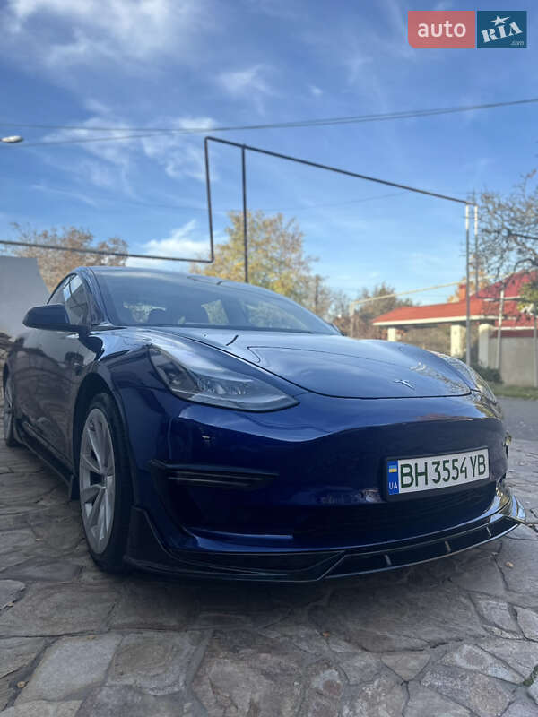 Седан Tesla Model 3 2021 в Одесі фото 3 Седан Tesla Model 3 2021 в Одесі