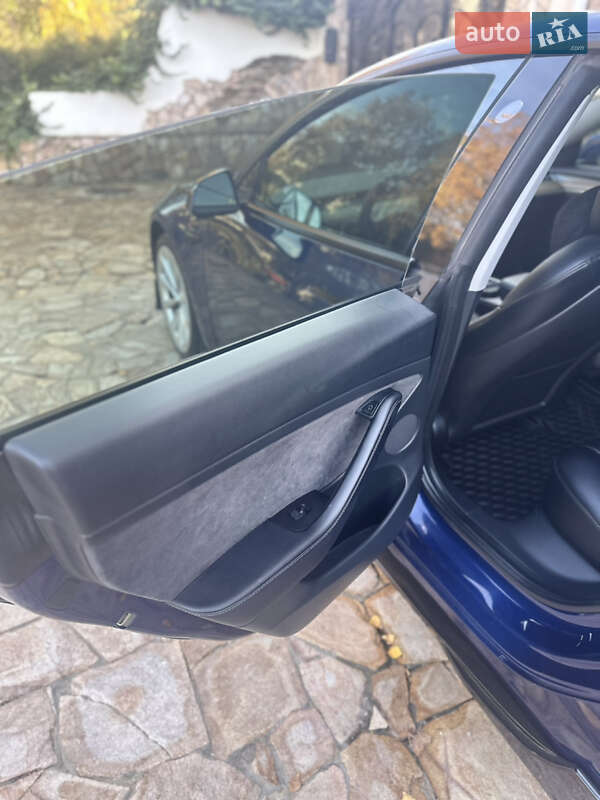 Седан Tesla Model 3 2021 в Одесі фото 23 Седан Tesla Model 3 2021 в Одесі
