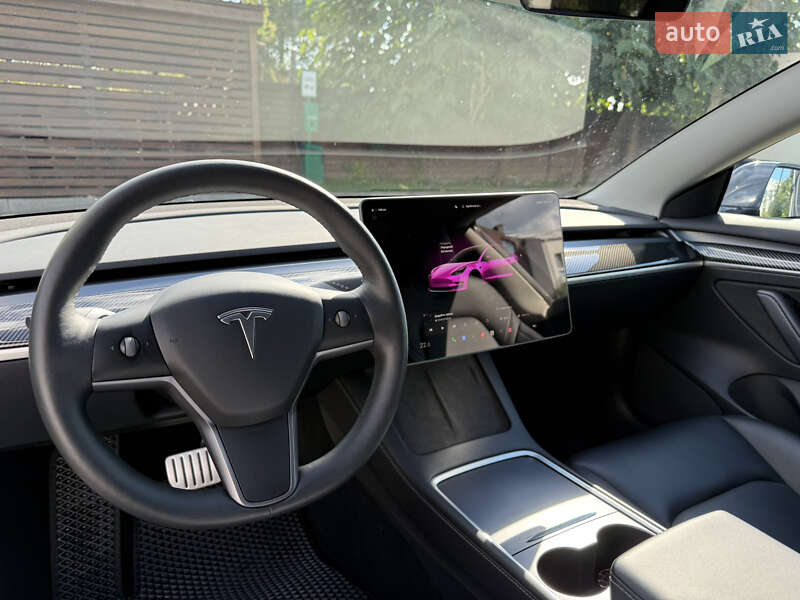 Седан Tesla Model 3 2022 в Києві