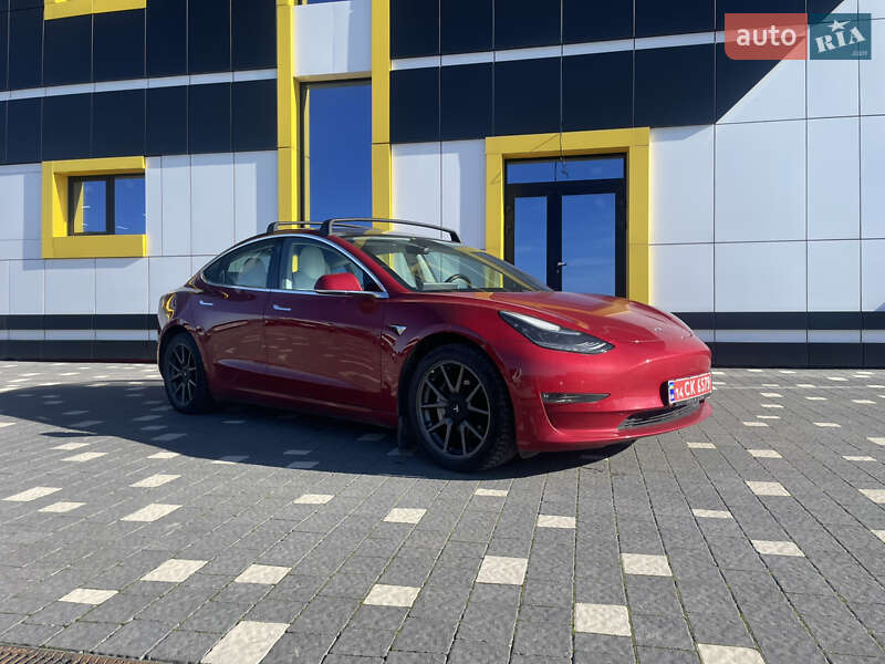 Седан Tesla Model 3 2019 в Тернополе фото 3 Седан Tesla Model 3 2019 в Тернополе