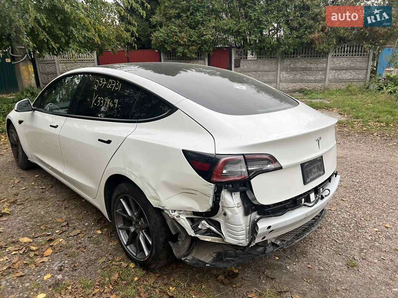 Седан Tesla Model 3 2022 в Киеве фото 7 Седан Tesla Model 3 2022 в Киеве