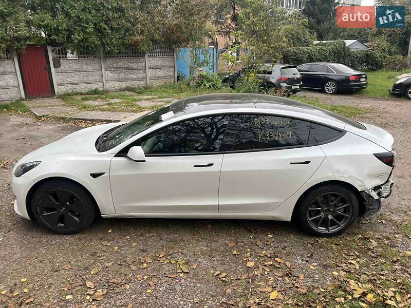 Седан Tesla Model 3 2022 в Киеве фото 33 Седан Tesla Model 3 2022 в Киеве
