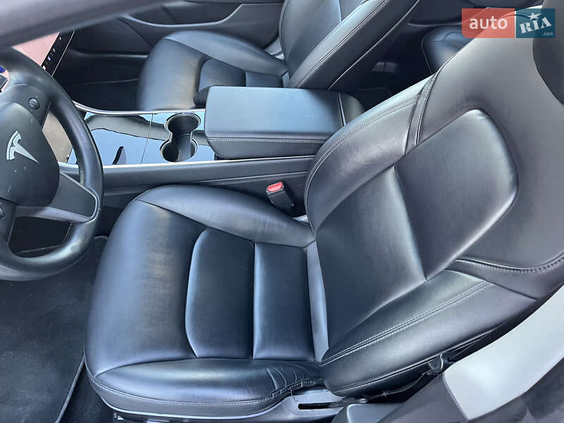 Седан Tesla Model 3 2018 в Виннице фото 26 Седан Tesla Model 3 2018 в Виннице