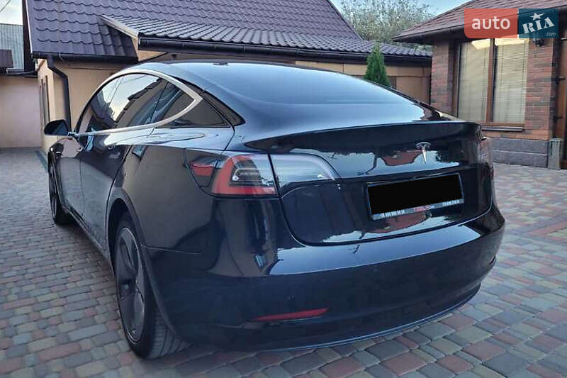 Седан Tesla Model 3 2019 в Києві