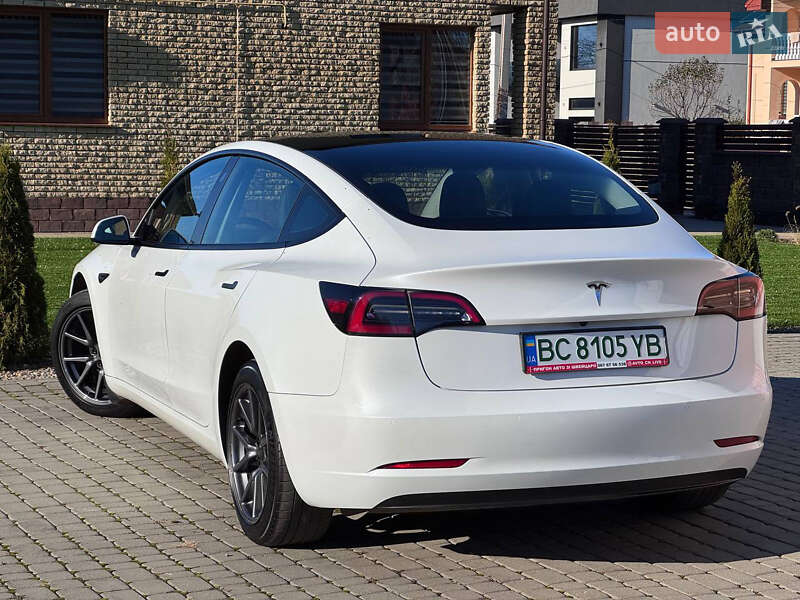 Седан Tesla Model 3 2022 в Стрию фото 9 Седан Tesla Model 3 2022 в Стрию