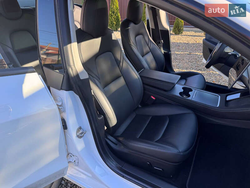 Седан Tesla Model 3 2022 в Стрию фото 21 Седан Tesla Model 3 2022 в Стрию