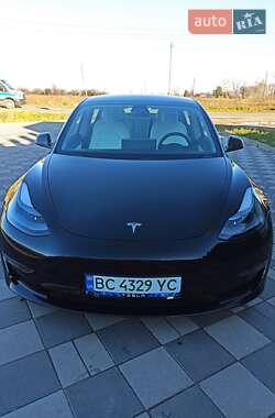 Седан Tesla Model 3 2021 в Самборі