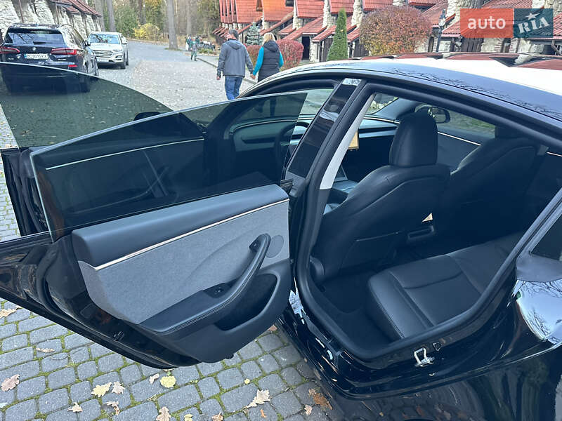 Седан Tesla Model 3 2024 в Львові фото 25 Седан Tesla Model 3 2024 в Львові