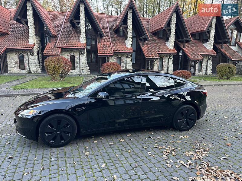Седан Tesla Model 3 2024 в Львові фото 35 Седан Tesla Model 3 2024 в Львові