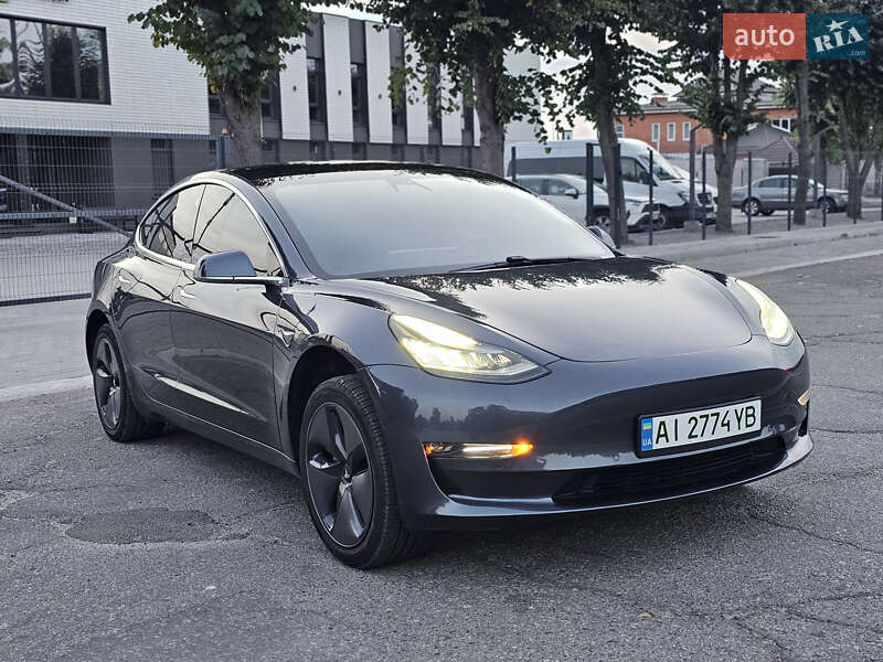 Седан Tesla Model 3 2020 в Білій Церкві