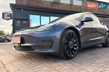 Седан Tesla Model 3 2023 в Кривом Роге
