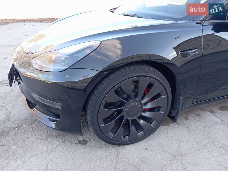 Седан Tesla Model 3 2023 в Дніпрі фото 23 Седан Tesla Model 3 2023 в Дніпрі
