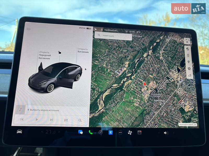 Седан Tesla Model 3 2021 в Ивано-Франковске