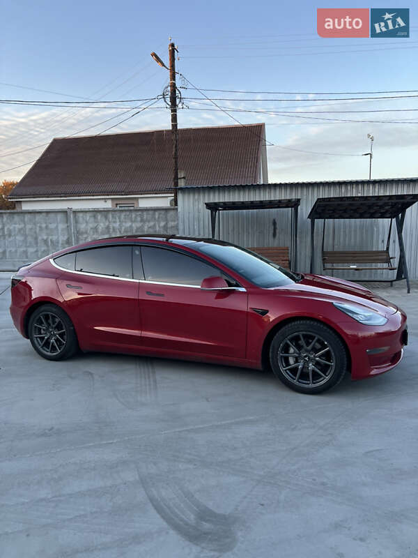 Седан Tesla Model 3 2018 в Білій Церкві
