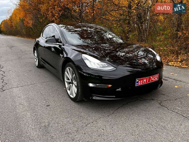 Седан Tesla Model 3 2018 в Ковеле