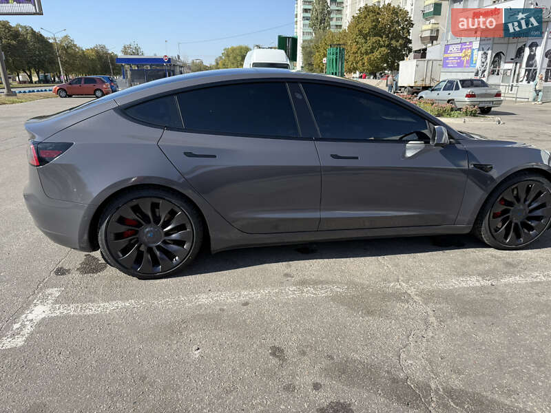 Седан Tesla Model 3 2022 в Харькове