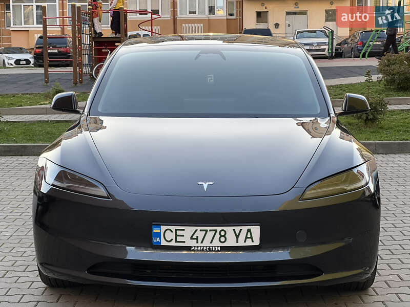 Седан Tesla Model 3 2025 в Черновцах фото 3 Седан Tesla Model 3 2025 в Черновцах