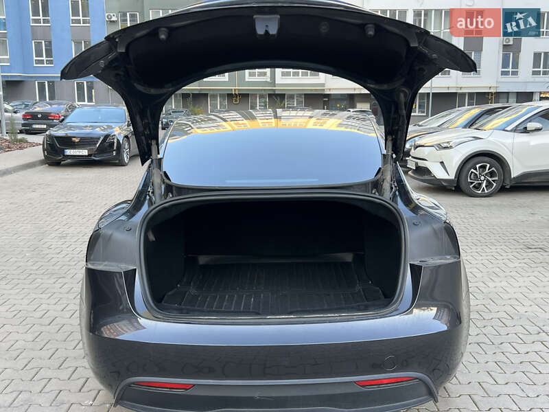 Седан Tesla Model 3 2025 в Черновцах фото 12 Седан Tesla Model 3 2025 в Черновцах