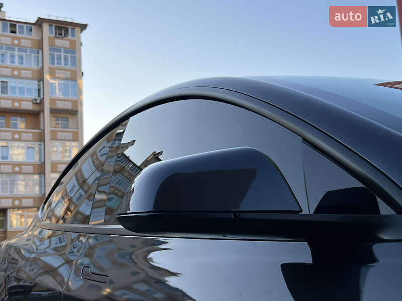 Седан Tesla Model 3 2025 в Черновцах фото 15 Седан Tesla Model 3 2025 в Черновцах